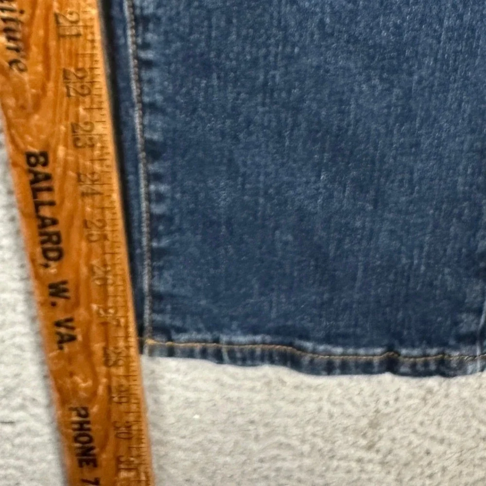 Lucky Brand 412 Jeans Mens 36X30 Blue Athletic Slim Distressed Denim Stretch